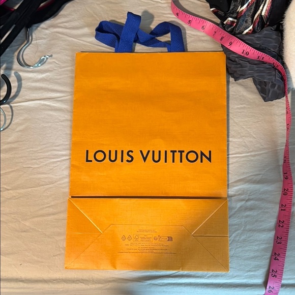 Louis Vuitton Vibrant Orange shopping bag with Blue Handles - Picture 2 of 2